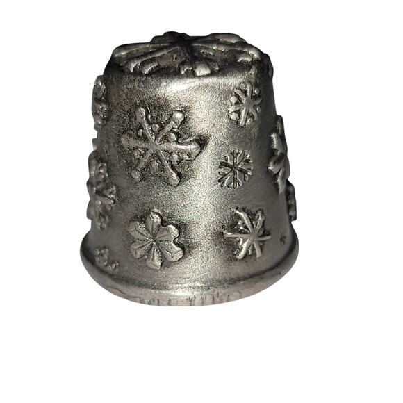 Spring Summer Fall Winter Set of 4 Vintage Pewter Thimbles Festive Art Deco T-1 - Picture 3 of 10